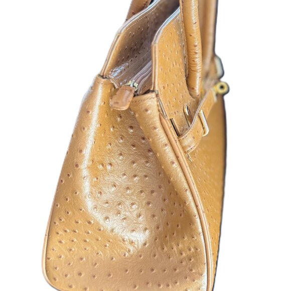 Stylish, tan leather handbag, big, roomy, travel/city bag, NEW. - Picture 4 of 9